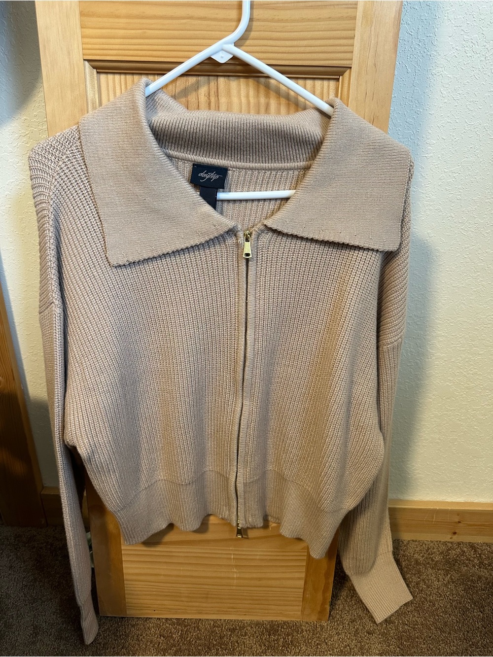 Light Pink Zip-Front Collared Women's Sweater